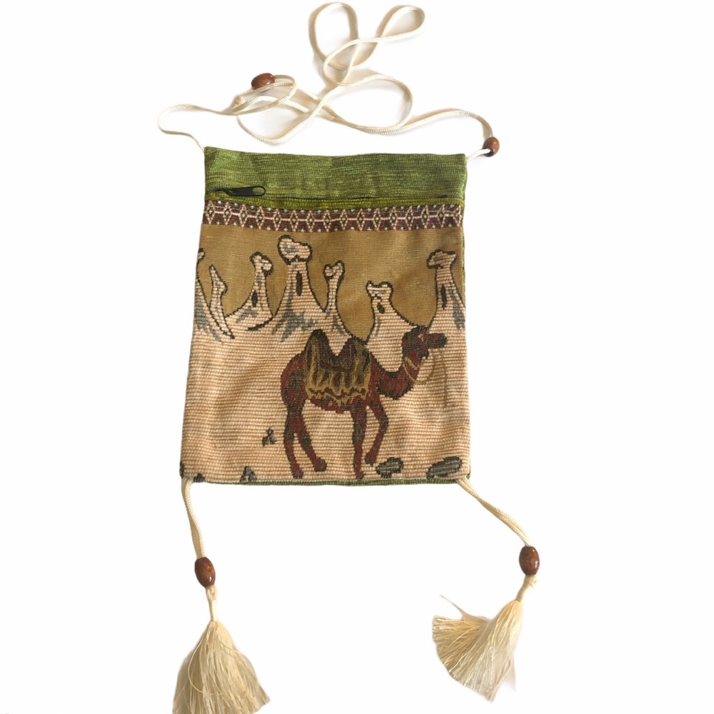 Camel purse